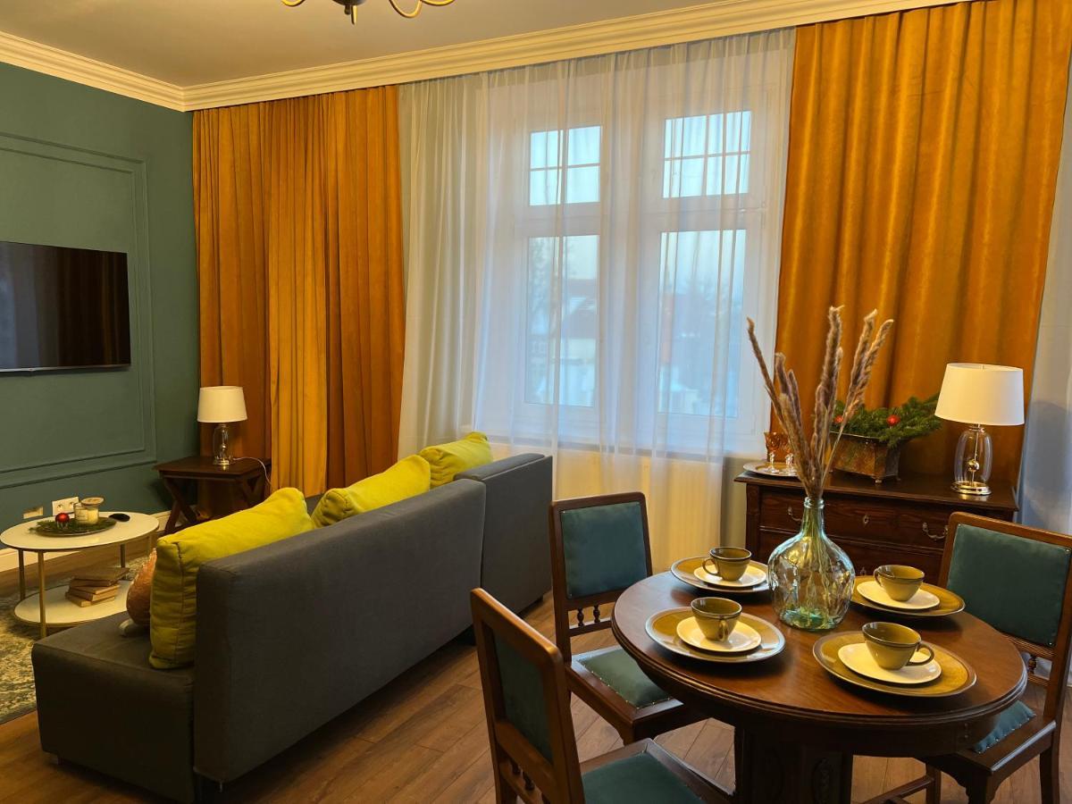 Apartament Baron ***** Jelenia Góra Eksteriør billede